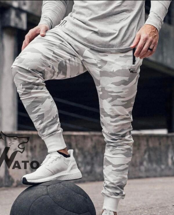 3916 Camouflage Joggers - Image 2