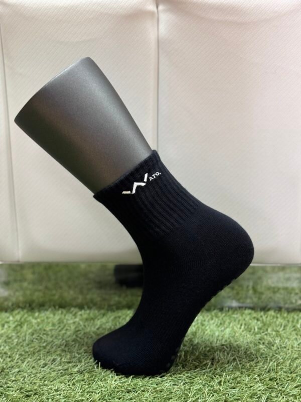 #4073 Non-Slip Yoga Socks - Image 3